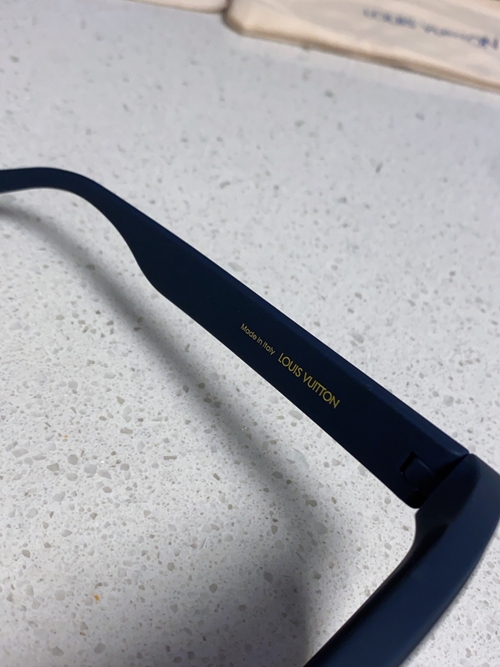 ルイヴィトンサングラス角部分ディテール